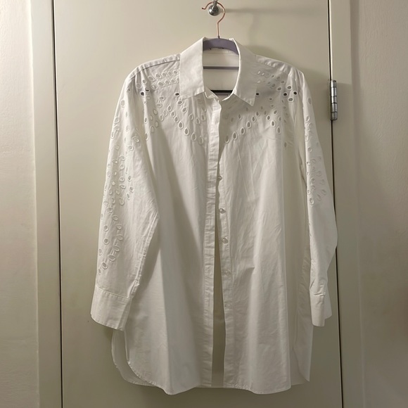 Open work detail blouse/ shirt. Oversize design. Like new. - Picture 2 of 4